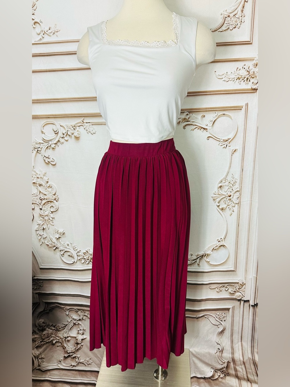 Source Unknown Burgundy Pleated Maxi Skirt